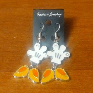 Minnie Mouse themed earrings